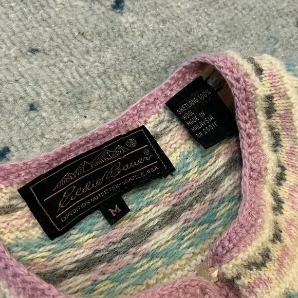Vintage 80s light pink wool pearl buttons fair isle Eddie Bauer sweater Medium - Picture 4 of 10